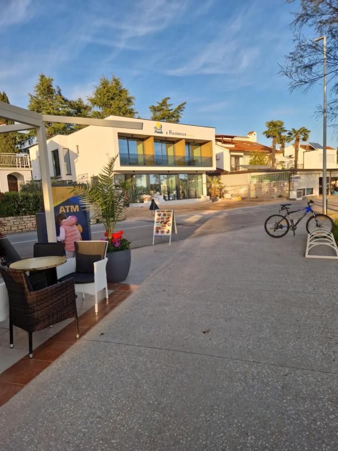Maresole Beachfront Residence ポレッチ エクステリア 写真