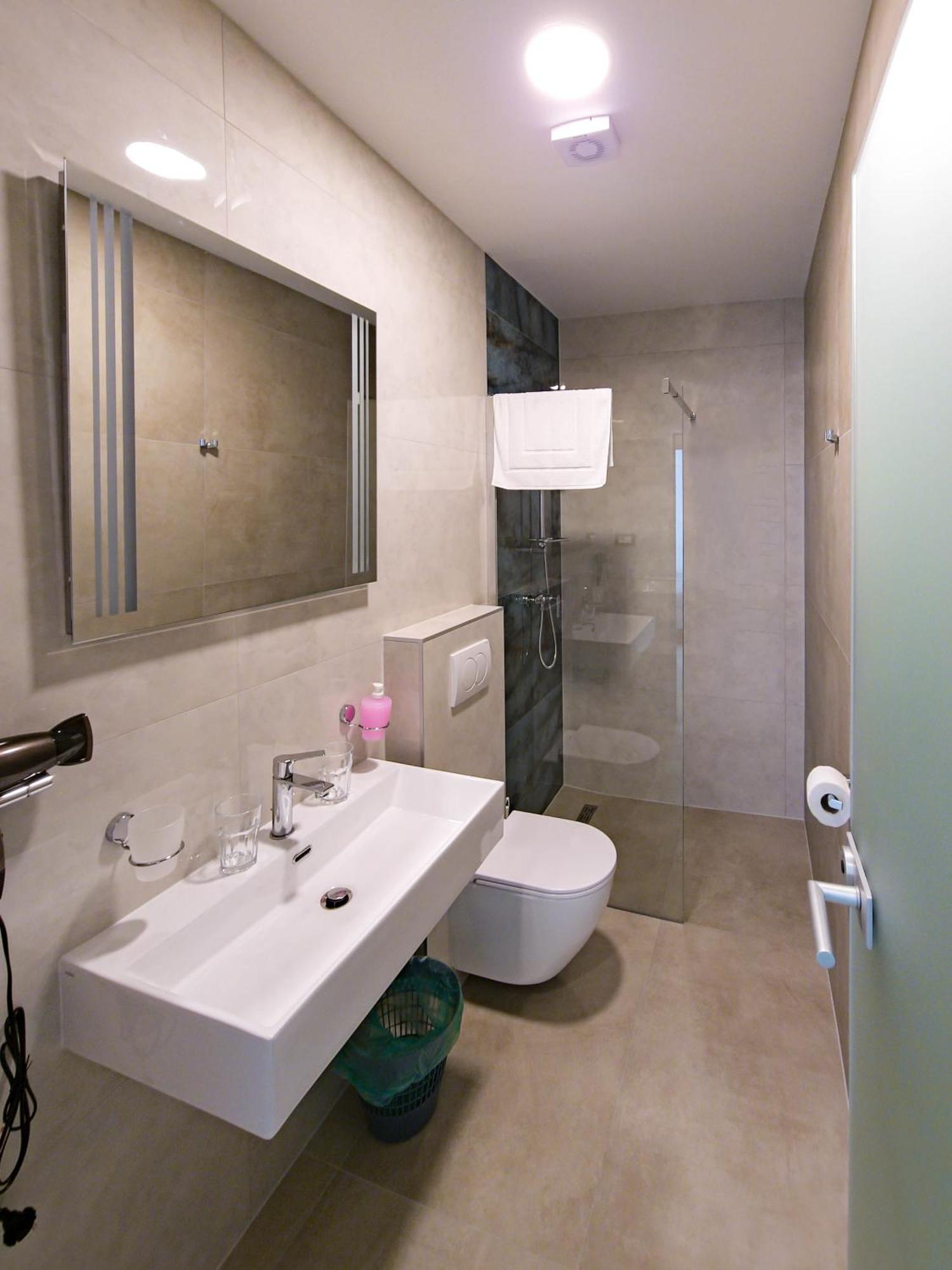 Maresole Beachfront Residence ポレッチ エクステリア 写真