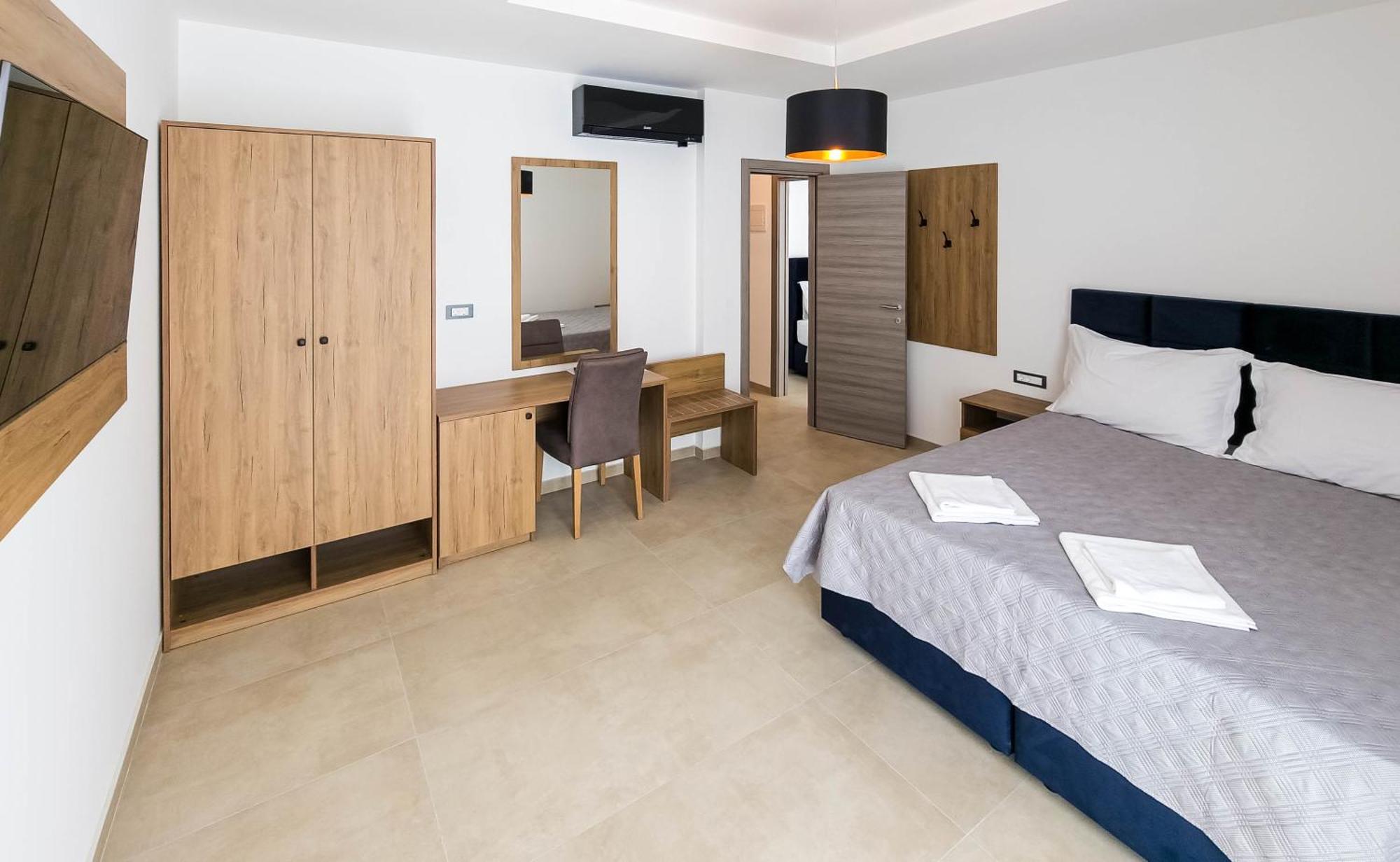 Maresole Beachfront Residence ポレッチ エクステリア 写真